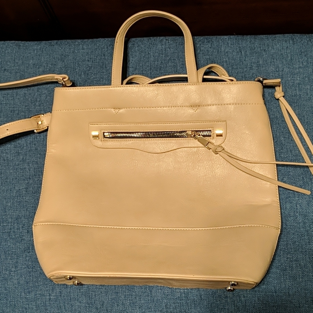 Purse - Picture 2 of 4